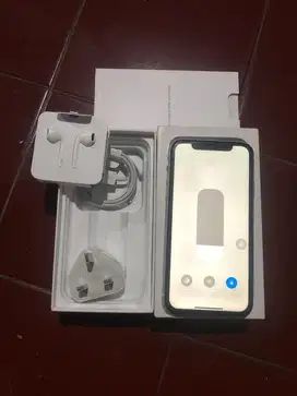 Dijual Iphone Xr White 128GB Mulus Lengkap Terdaftar
