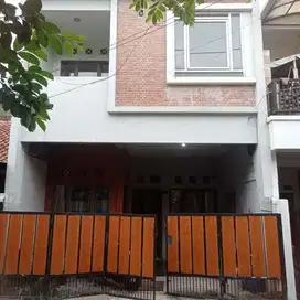 Termurah Rumah 2 lantai jarang ada Antapani Bandung