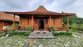 Dijual Villa Cantik Etnik full fasilitas kolam renang