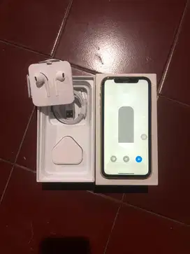 Dijual Iphone Xr Yellow 128GB Mulus Lengkap Terdaftar