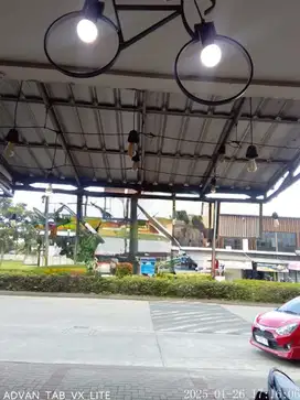 Disewakan ruko 2 lantai lokasi jalan utama Citra Raya Avenue