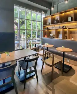 MURAH! DIJUAL HOTEL AKTIF HITUNG TANAH SURABAYA AREA KOMERSIAL TERBAIK
