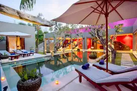5 BEDROOMS VILLA 300 METERS FROM  BATU BELIG BEACH