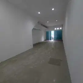Disewakan ruko pinggir jalan muara karang 3 lantai 5x25