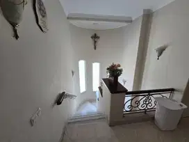 Dijual Rumah Hook di Taman Beverly Golf, Lippo Karawaci