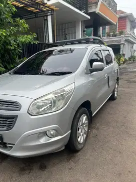 Jual nobil cheverolet 1.5 LS