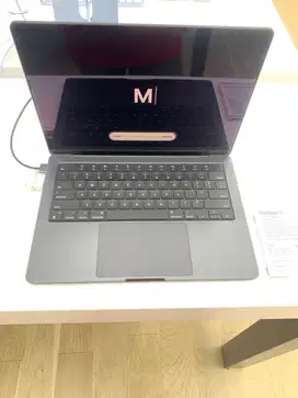 Macbook Air(14 inci),cicilan 0%