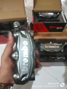 Kaliper brembo 4piston