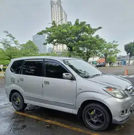 Toyota Avanza 2010 Bensin