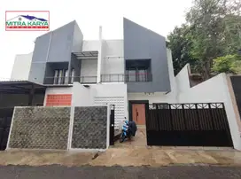 Rumah baru 2.5 lt Palmerah Jakarta Barat