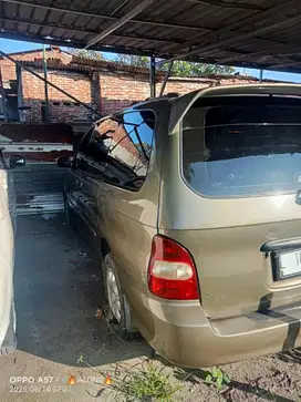 Kia Carnival 2000 Bensin