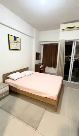 JUAL RUGI! PARKLAND AVENUE APARTMENT SERPONG CANTIK  FULL FURNISHED !