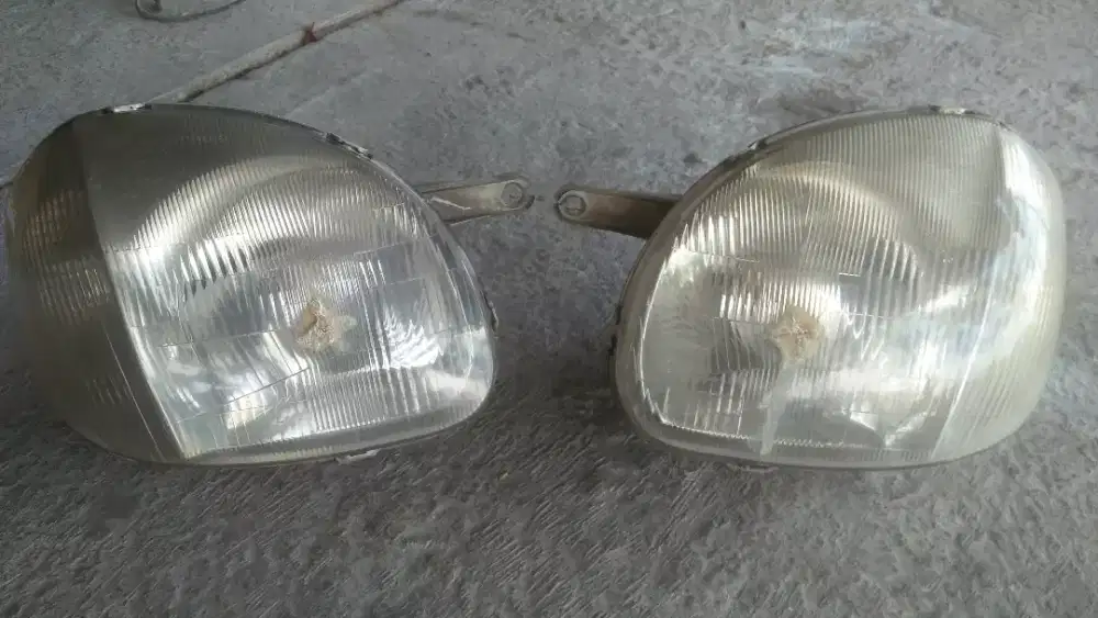 Lampu depan Hyundai Atoz 1.0 Ori