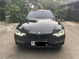 Bmw 320i F30 LCI 2018 LOW KM!