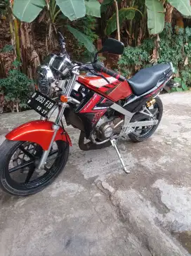 Ninja R 2014 oranye