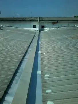 Tukang perbaikan atap bocor dinding dak rembes talang air cat renovasi