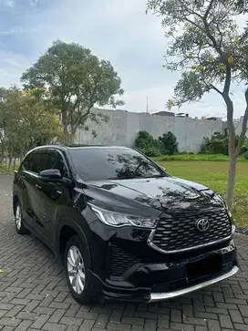 Toyota Kijang Innova 2023 V Hybrid