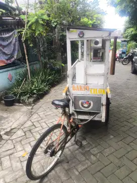 Butuh Uang BU Dijual Rombong bakso model becak mungil murah