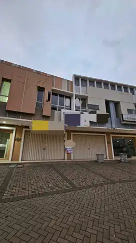 2 Ruko Gandeng 2 Lantai Sudah Dijebol Bentuk Tanah Ngantong di Allogio