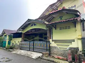 RUMAH DIJUAL 2 LANTAI SIAP HUNI