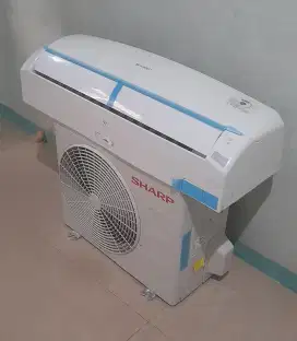 Jual ac sharp thailand 1/2 pk R32 mulus ori ful 8 bln pakek