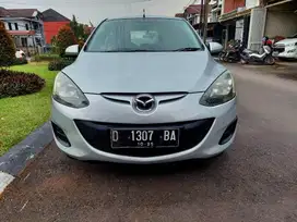 mazda 2 v at 2012