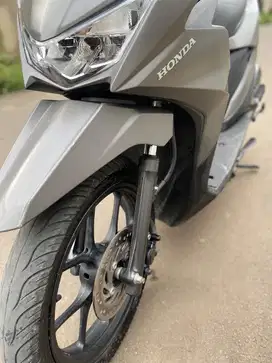 Honda Beat Deluxe Bagus Mulus KM rendah