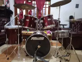 Drum Rolling
 merah
lengkap simbal