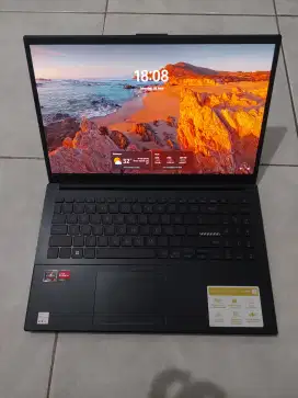 “ASUS Vivobook 15.6″ OLED E1504FA • Ryzen 3 7320U • 8 GB • 512 GB SSD•