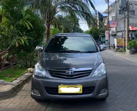 Toyota Kijang Innova 2010 Diesel
