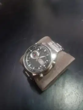 Casio Edifice World time. EFA-133D-1AVEF