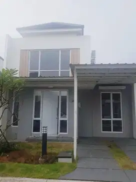 SEWA UNIT BESAR SUDAH ADA KANOPI, 3KT, 3 UNIT AC DI PARAMOUNT PETAL