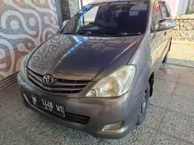 TOYOTA KIJANG INNOVA 2011 E+