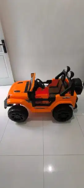 Mobil aki anak anak