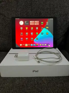 Ipad 8 128GB Original Very Good Condition4900