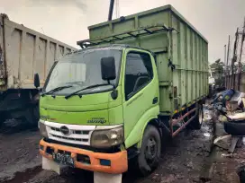 Hino Dutro 130HD th2011 bak besi tinggi
