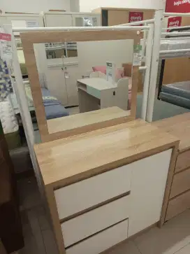 PAMELA DRESSER WHITE OAK