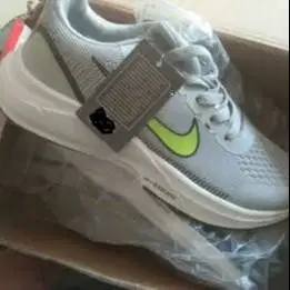 sepatu ukr 42 baru