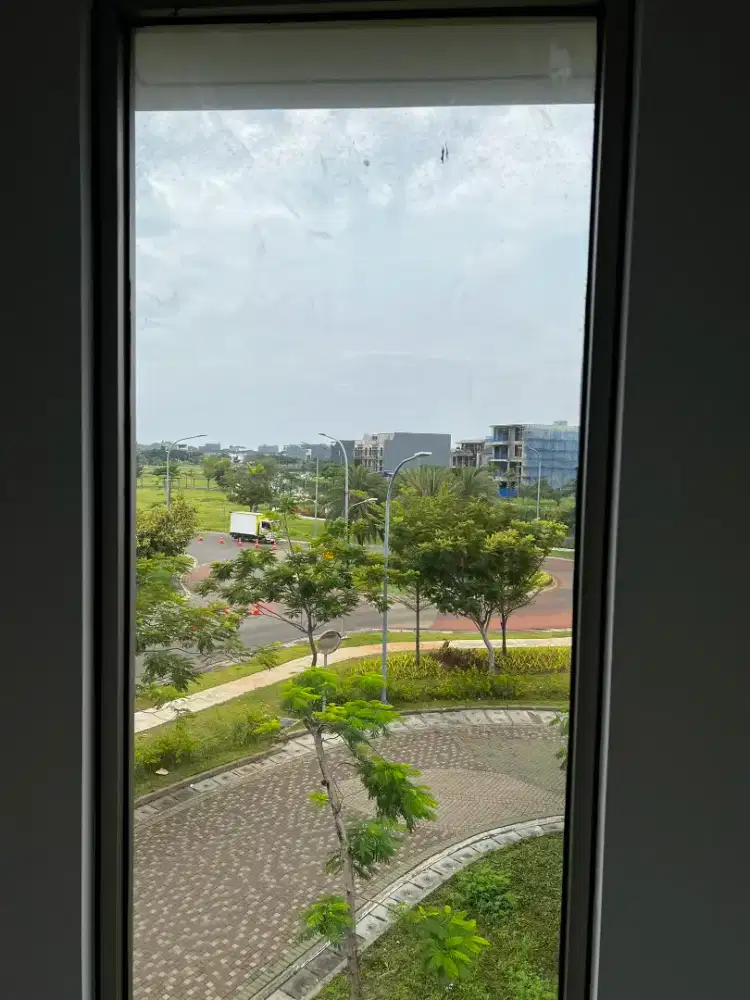 Pik Dijual Cepat Rumah Hoek Golf Island