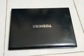 Laptop Toshiba Intel core i7 ram 8gb HDD 500gb windows 10