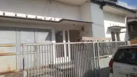 DISEWAKAN / DI KONTRAKAN RUMAH DI PERUMAHAN BSD PEKANBARU RIAU