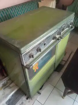 Kompor vintage. merk Modena