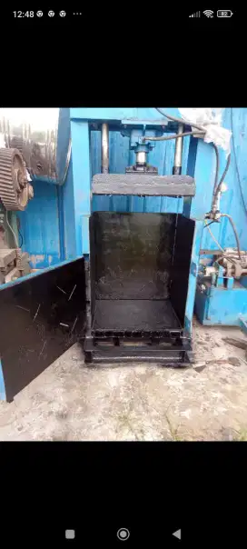 hidrolik pres karton kaleng daun