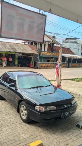 Mazda Cronos/626