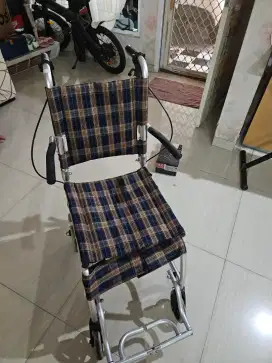 Kursi roda GEA seken