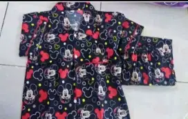 Piyama anak motif Mickey mouse hitam barang baru bukan bekas