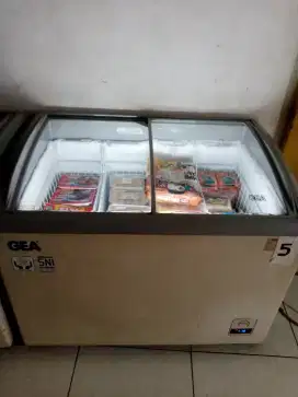 Frezer GEA 330 ltr,,,