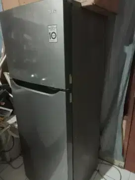 Kulkas LG inverter