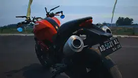 Ducati Monster 795