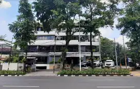 Disewakan Kantor, Luas 150m2 di Wisma Amex , Melawai  Raya